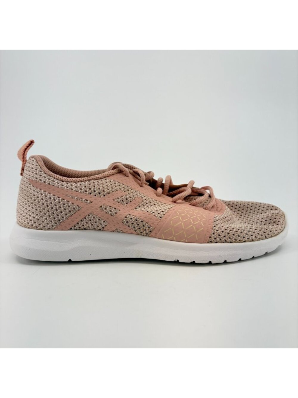 Asics Kanmei Vanilla Cream Peach Womens Size 8.5 Athletic Running Shoes Sneakers